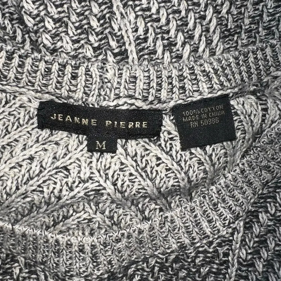 Jeanne Pierre M longsleeve crewneck seamed cable knit asymmetric tunic sweater ￼ - Picture 6 of 7